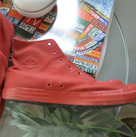 Rare All Red Leather Converse Monochrome High Top - Picture 3 of 4
